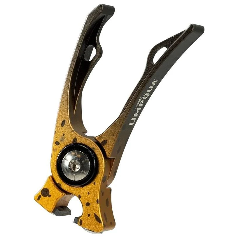 Umpqua RiverRun Nipper with Lanyard