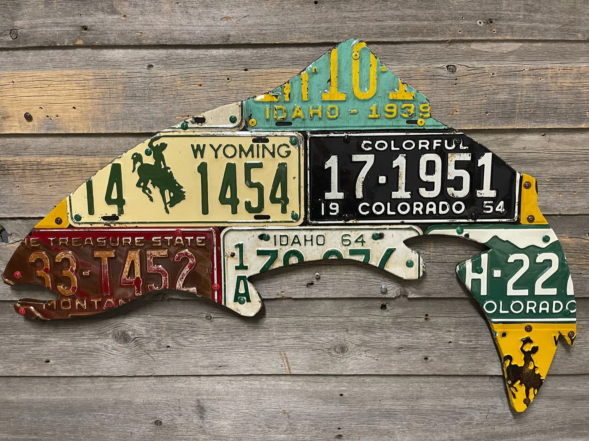 Antique Mixed Western State Trout License Plate Art - Image 3
