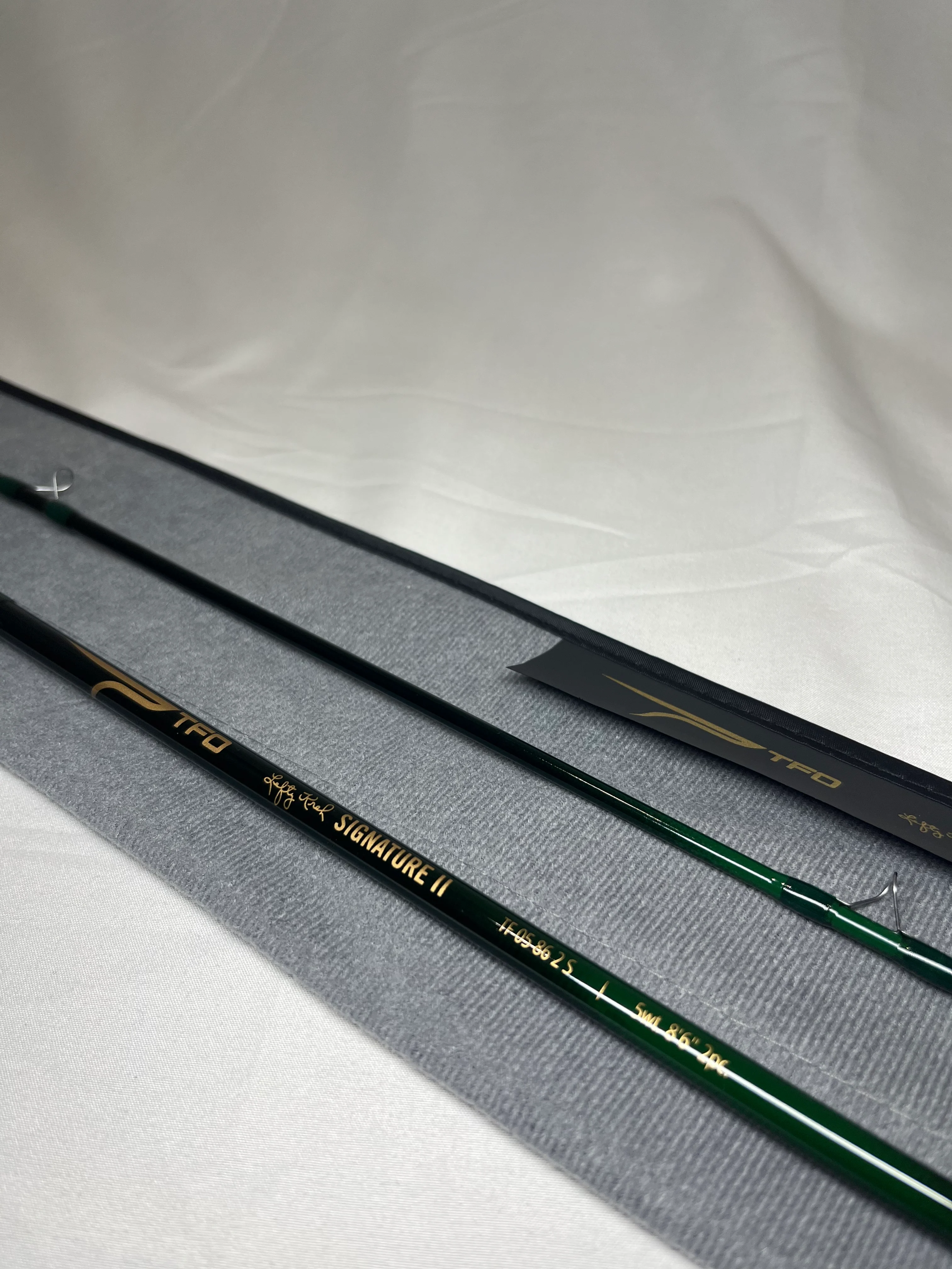 Used Rod - TFO Signature II 8' 6" 5wt - 2 Piece Fly Rod - Image 2
